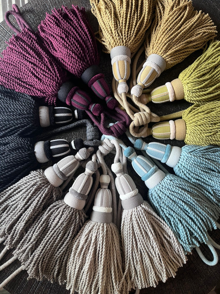 Houlesのタッセルが入荷いたしました♪