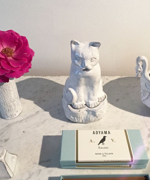 Astier de Villatte セツコ・お香入れ・ネコ – Blanc de Juillet