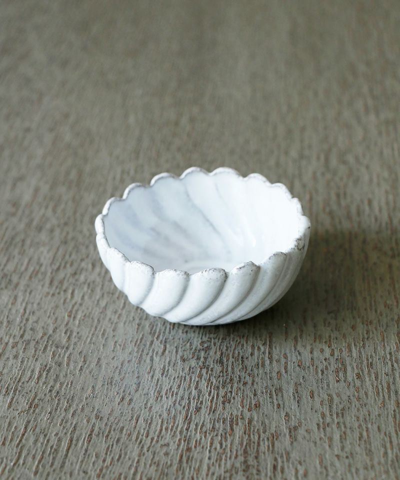 Astier de Villatte ペギー・ケーキスタンド – Blanc de Juillet