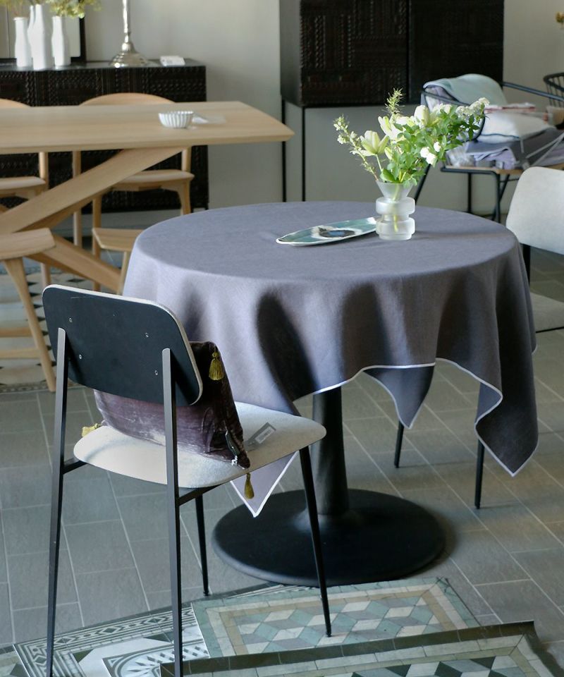 Tablecloth Verone Dark Gray 143x143cm [Water Repellent]