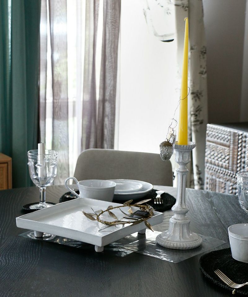 Astier de Villatte セツコ・脚付きスクエアプラッター – Blanc de Juillet