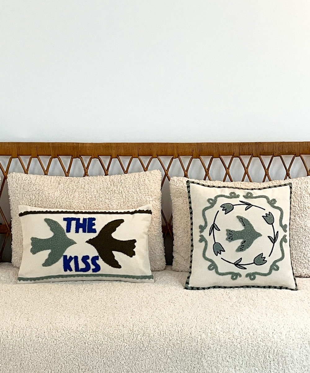 OPJET PARIS 刺繍クッションカバー・ナチュラルコットン・KISS・中身