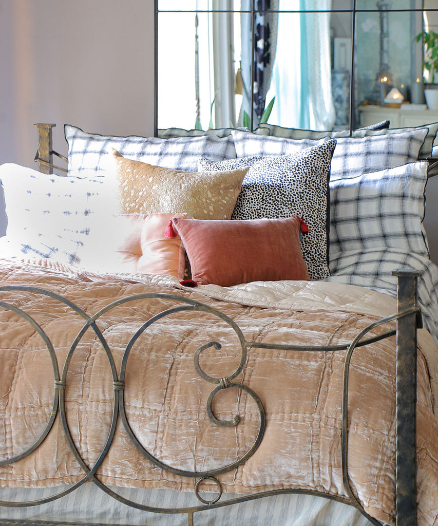 Beatrice LAVAL ベッドカバー・ナミブベージュ・シングル150×250・シルクベロア