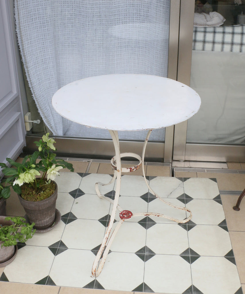 アンティーク・アイアンラウンドコーヒーテーブル