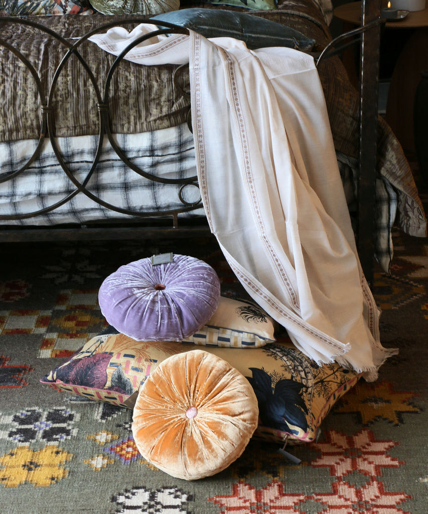 Beatrice LAVAL シルクベロアクッション・ラウンド・キュウシュウリラ/ライトブラウン2022