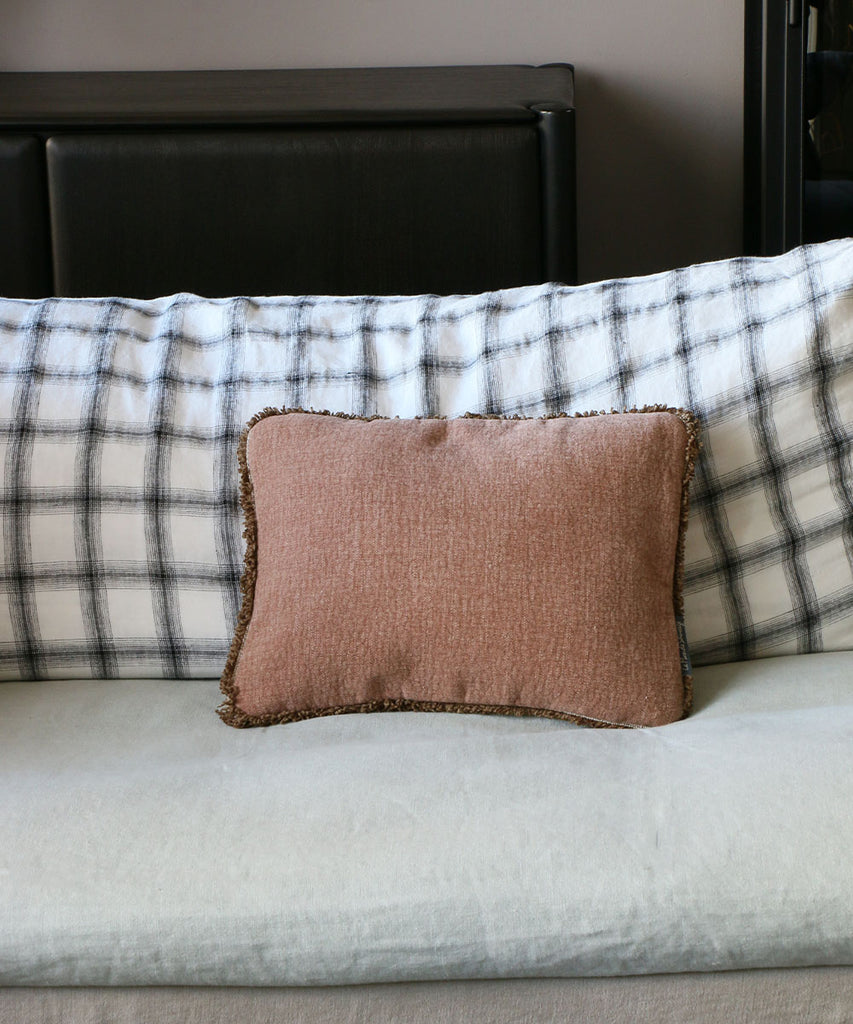 Beatrice LAVAL マジシャンクッション・40×30cmコットンリネン・エトーシャピンク