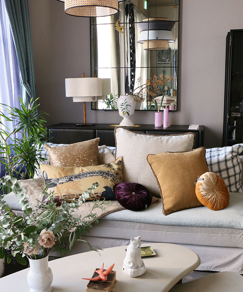 Beatrice LAVAL マジシャンクッション・70×60cm・ナミブベージュ