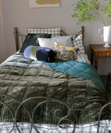 Beatrice LAVAL Silk Velvet Bedspread 150x250, Vermoral Green 6921