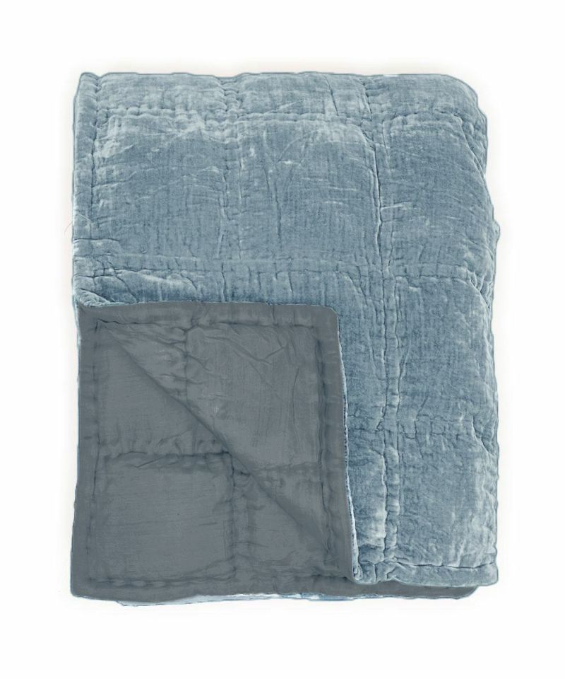 Beatrice LAVAL silk velor bedspread 260x260, blue